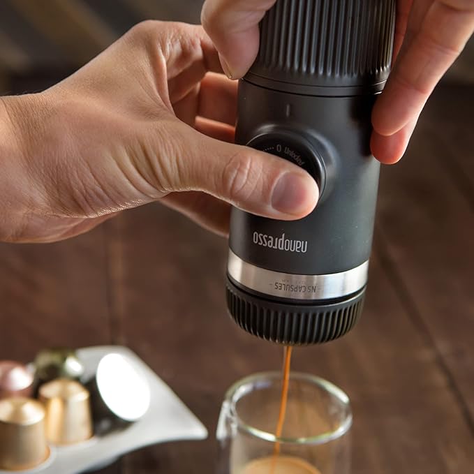 Cold Brew vs Iced Coffee: What’s the Difference & How to Choose Beans for Cold Brew