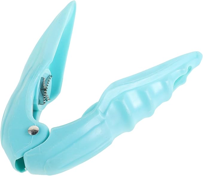 OSALADI Multifunctional Nut Opener and Chestnut Sheller Tool, Blue Nut Cracker Clip for Walnut, Pecan, and Hazelnut Shell Removal, Kitchen Specialty Gadget for Home Cooking