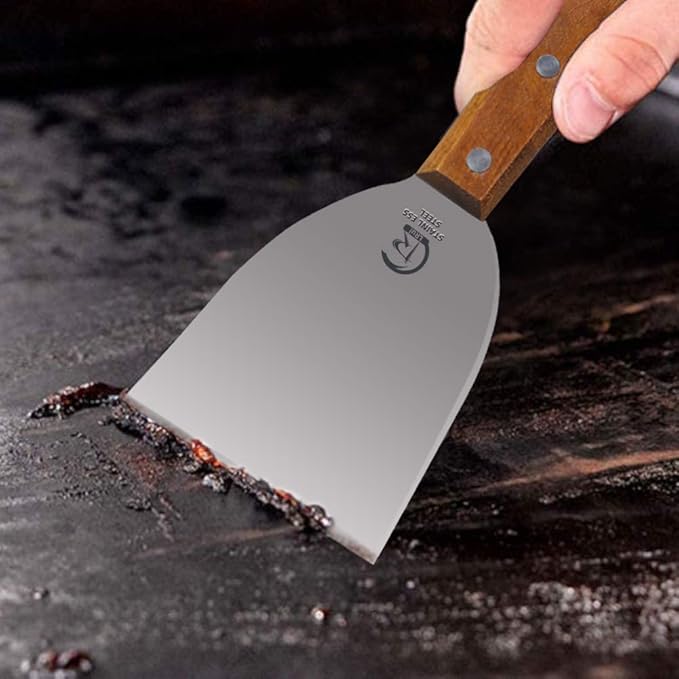 LRui Griddle Scraper Heavy Duty Grill Scraper Set with 5 Replacement Blades and Small Slant Edge Grill Scraper Flat Top Grill Accessories Griddle Cleaning Kit