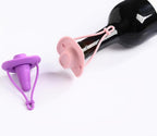 Silicone Wine Stopper, Reusable Cowboy Hat Bottle Sealer, Decorative Wine Accessories, Leakproof Cork Replacement, Wine Collector Gift, Funny Kitchen Gadget to Keep Wine Fresh (Purple)