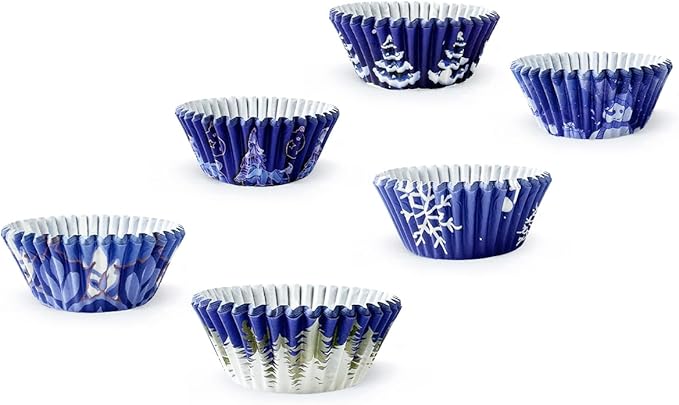 qiqee Christmas Standard Cupcake Liners Cupcake Cups 300-Count Food Grade Gradient Design Cupcake Papers Baking Cups Cupcake Wrappers for Christmas(Standard Size)