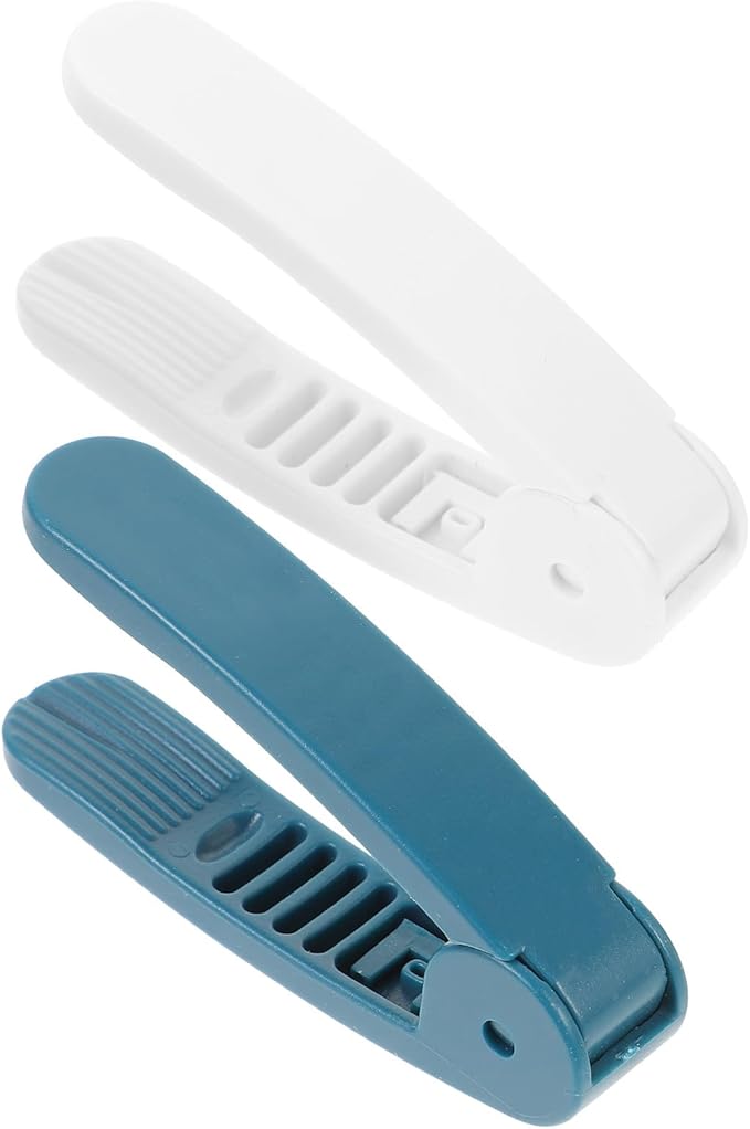 Portable Peanut Peeling Tool and Nut Sheller Set Household Manual Nut Cracking Gadget Blue and White Kitchen Specialty Tool