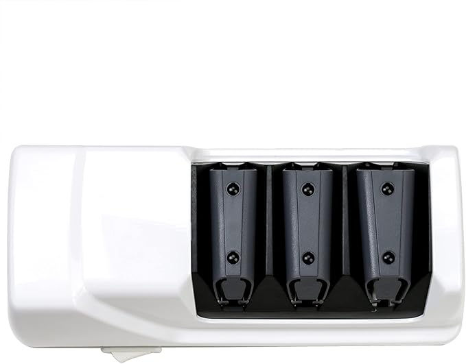 Chef'sChoice Professional Electric Knife Sharpeners With 100-Percent Diamond Abrasives And Precision Angle Guides For 20-Degree Straight-Edge and Serrated Knives, 3-Stage, White