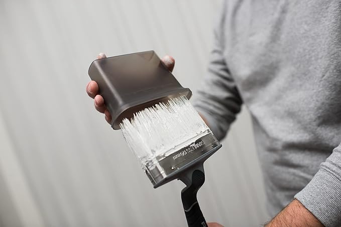 Anza ® | Angled Outdoor Paint Brush | Ergonomic swan Neck Handle for Comfort in use I Made with Highly Durable Materials I Professional Finish & Suitable for Various Surfaces | 4,7" x 2,5"