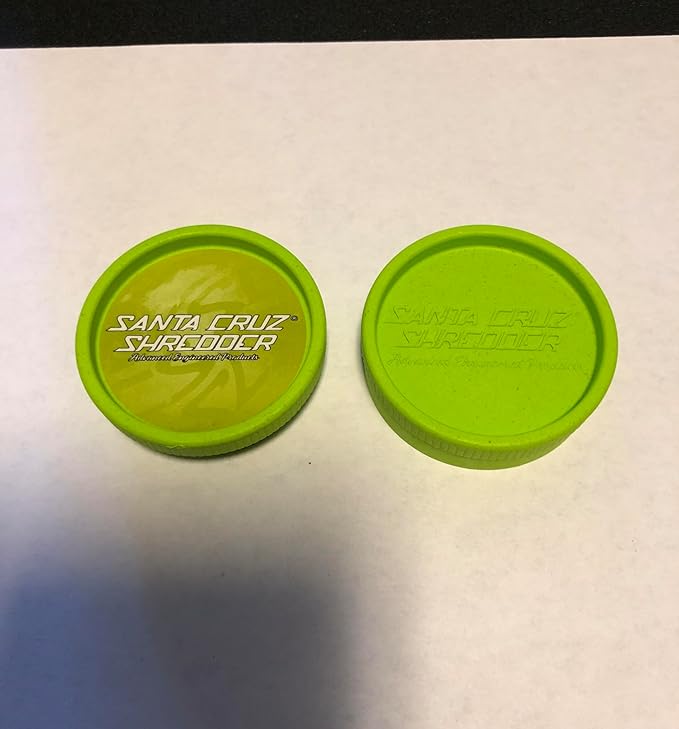 Santa Cruz Shredder Grinder for Spices and Herbs Knurled Top for Stronger Grip 2-Piece Medium 2.2 (Lime Green)