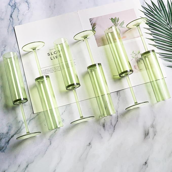 24 PCS Green Champagne Flutes Plastic 5.4OZ Clear Acrylic Champagne Glasses Long Stem Champagne Flutes Sparkling Wine Glasses Sage Green Champagne Glasses FOR Wedding Cocktail Cups Cava Prosecco