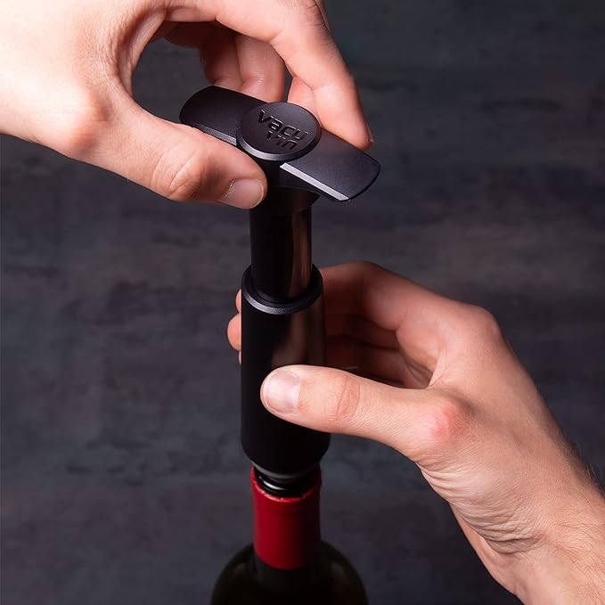 Vacu Vin Wine Saver Pump Pink with Vacuum Wine Stopper - Keep Your Wine Fresh for up to 10 Days - 1 Pump 2 Stoppers - Reusable - Made in the Netherlands