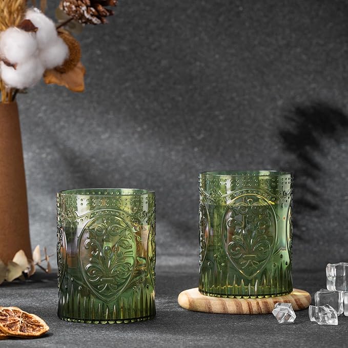 Qinyoung 100 Plastic Vintage Drinking Glasses 8.5oz Stemless Retro Embossed Wine Glasses Shatterproof Reusable Cups for Baby Shower Wedding Reception Grand Event Party (Dark Green)