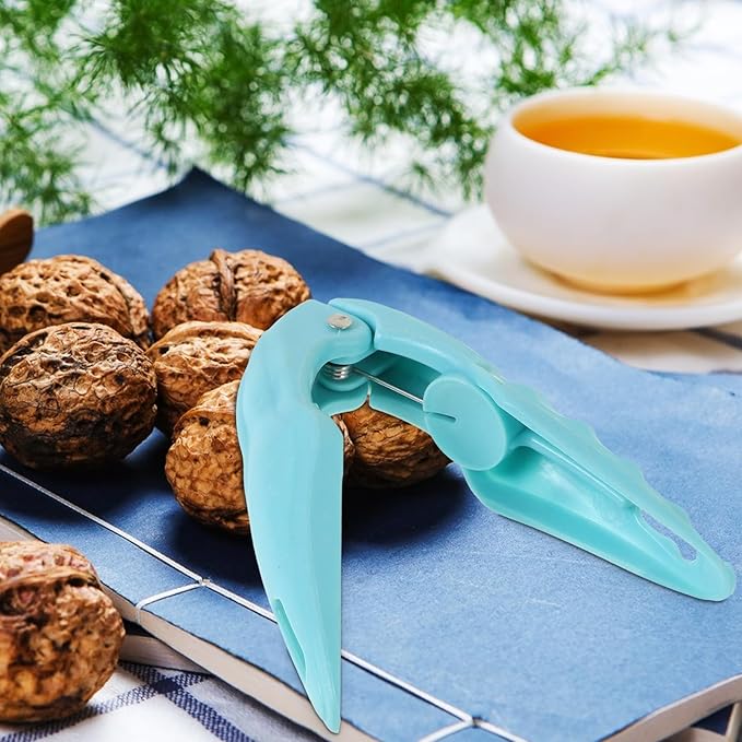 Kichvoe Multifunctional Chestnut Opener and Nutcracker with Shears, Portable Colored Chestnut Shell Removal Tool for Walnut and Pecan Cracking, Kitchen Specialty Gadget for Home Use