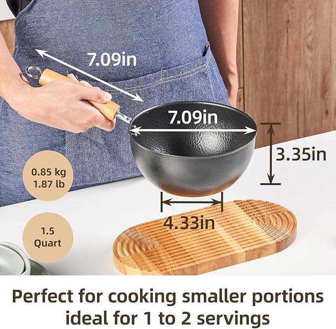 1.5 QT Small Wok, Cold-Forged Iron Wok with Glass Lid, 7 Inch Nonstick Sauce Pan for Single Meals, Flat Bottom Iron Pot for Stir-Fry, Multipurpose Cooking Pot for Everyday Cooking