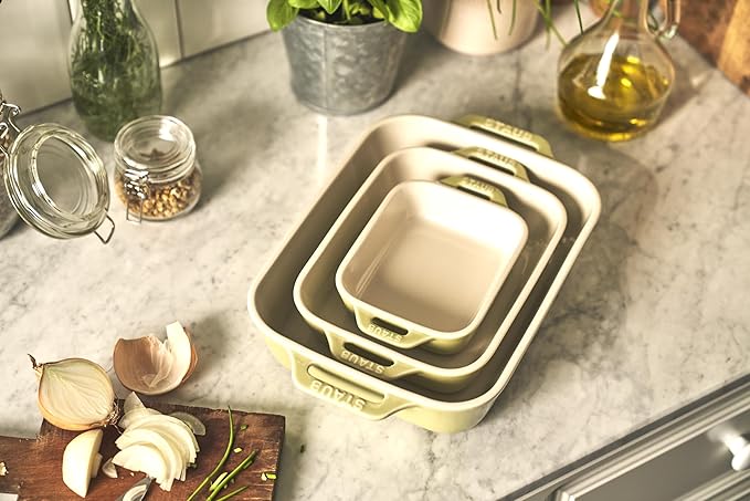staub Dish Z1025-101 Rectangular Dish 5.5 x 4.3 inches (14 x 11 cm) / 7.9 x 6.3 inches (20 x 16 cm) / 3 Piece Set Macaron Green Ceramic Set, Au Gratin Dish, Oven Safe
