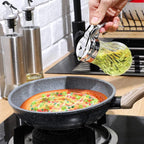 4 Pack Syrup Dispensers Glass Honey Jar Bottle Maple Sugar Dispenser 6 oz Retracting Spout Syrup Containers Pitcher For Milk Coffee Home Restaurant Kitchen Bar Oil Condiment (Delicate Style)