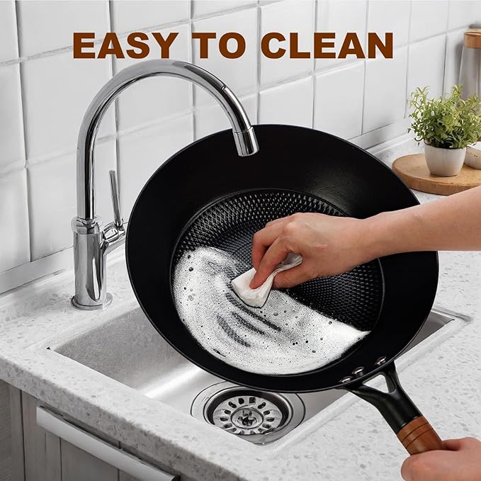 Pre-coated non-stick cast iron wok with wooden handle (no lid), suitable for gas, induction, and electric stoves, easy to use and maintain (11 inches)