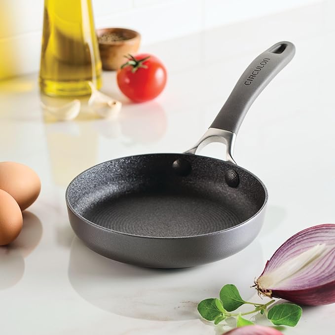 Circulon A1 Series with ScratchDefense Nonstick Induction Small Frying Pan for Eggs, Induction Cookware, Egg Pan, 6.25-Inch, Graphite