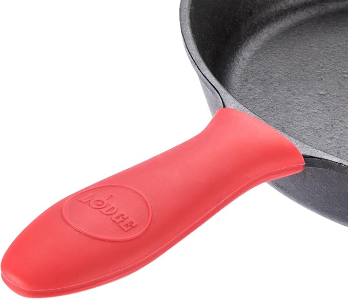 Lodge Cast Iron Set - Pre-Seasoned Kitchen Essentials Set - Skillet, Griddle & Dutch Oven Included - PFAS-Free Non-Toxic Cookware - 7-Piece Set
