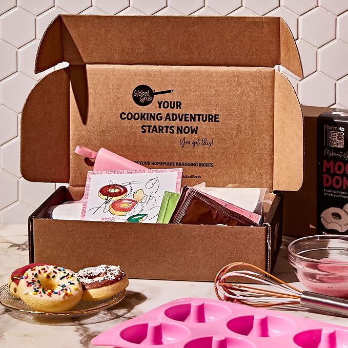 Global Grub DIY Morimoto Mochi Donut Kit - Includes Mochi Donut Mold, Reusable Piping Bag, Sweet Rice Mochi Flour, Confectioners’ Sugar, Strawberry Powder, Cocoa Powder & Matcha Green Tea Powder, Step-by-Step Instructions, Master Chef Approved, Makes 1...