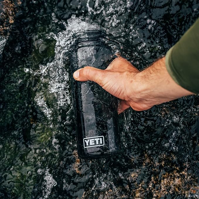 YETI Yonder Water Bottle with Yonder Chug Cap, Lightweight, Leakproof and BPA-Free