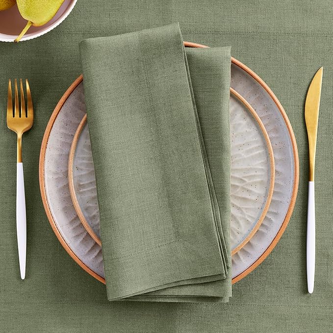 Solino Home Linen Napkins Set of 4-100% Pure Linen Oil Green Dinner Napkins Cloth 20 x 20 Inch for New Year - Fete, Handcrafted and Machine Washable